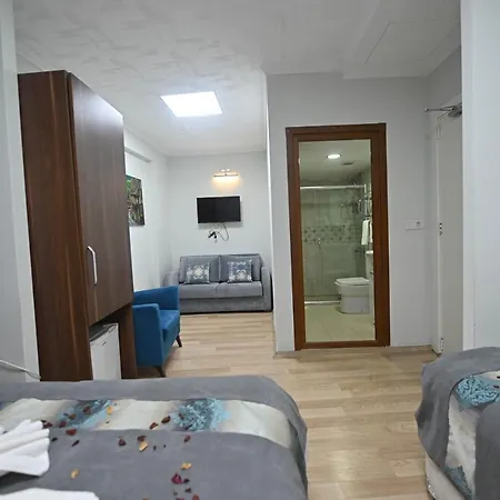 Hotel Safir Gold 4*