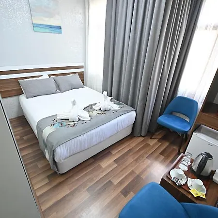 Hotel Safir Gold 4*
