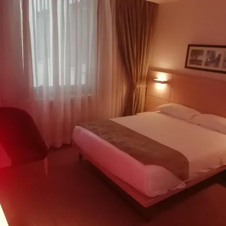 Eresin Taxim & Premier Hotel