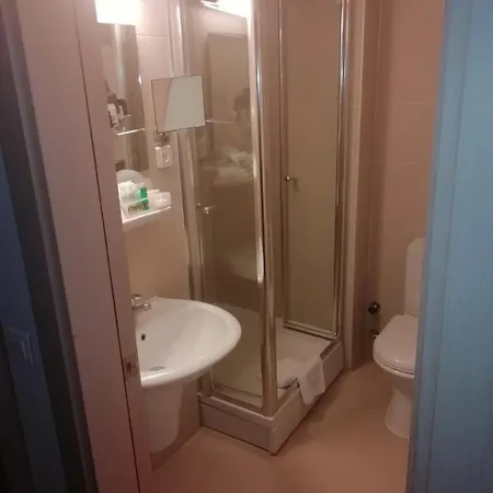 Eresin Taxim & Premier Hotel 4*