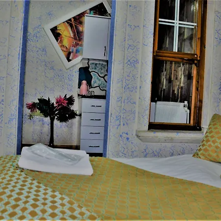 Otel The Trip Old
