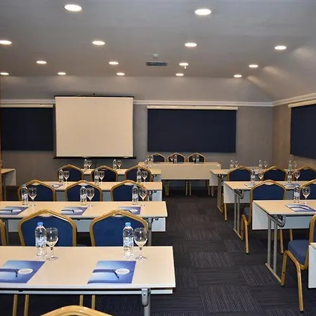 Rhiss Maltepe Otel 4*