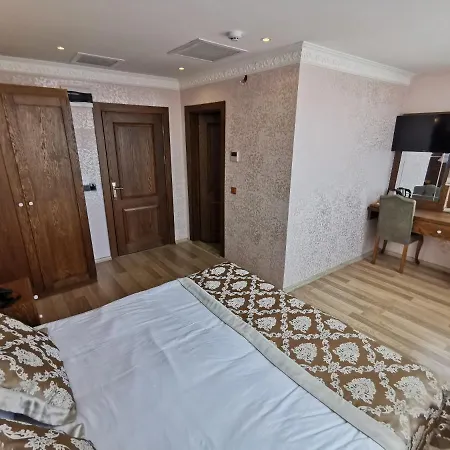 Perapolis Hotell