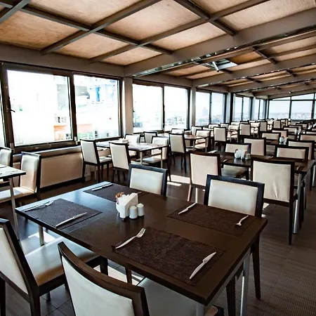 Hotel Eresin Taxim & Premier 4*