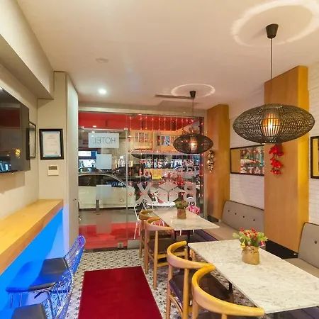Box 2* İstanbul