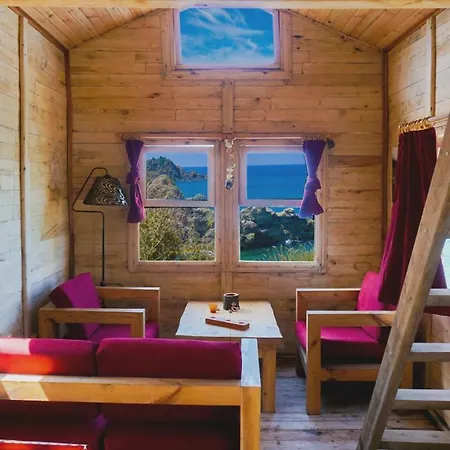 Darni Karavan
