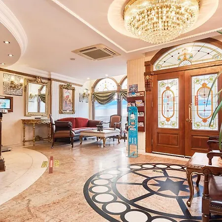 Hotel Western Empire Palace &