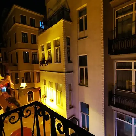 Hotel La Casa De Taksim 2*