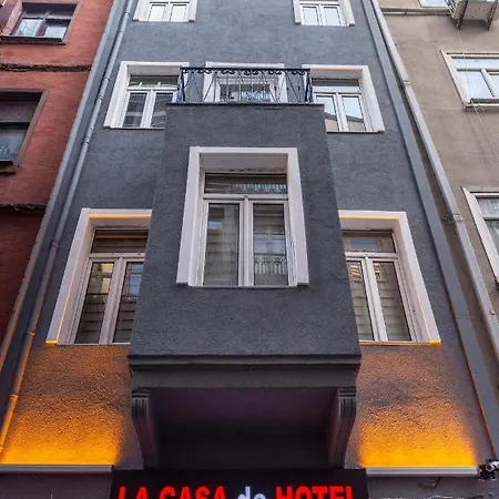 La Casa De Taksim 2*