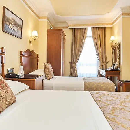 Hotel Western Empire Palace & 4*