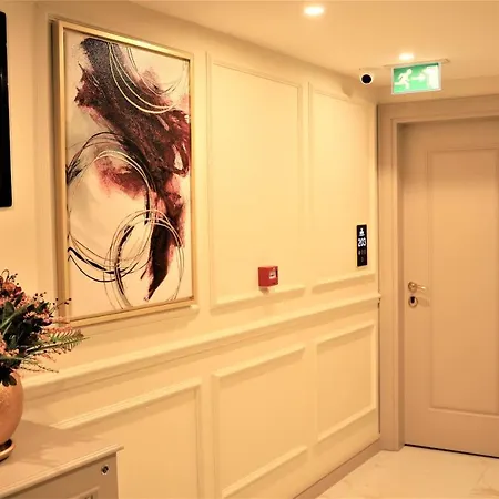 Hotel Omma 3*