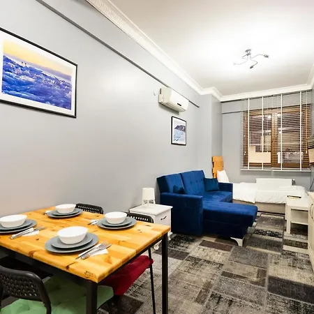Aparthotel La Luna Suites