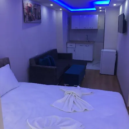 Darkblue Hotel 2*