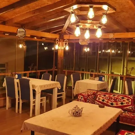 Old Family Hotel 2*