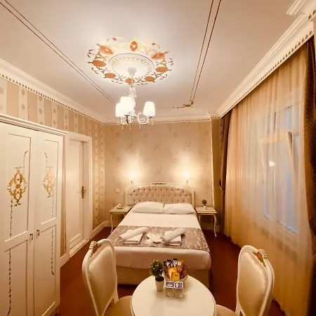 Alyon Taksim Otel 3*