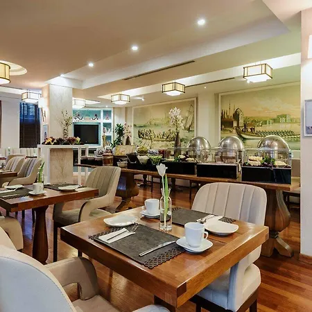 Hotel Amira