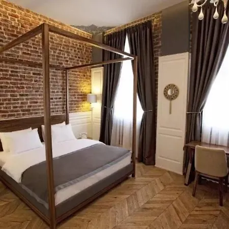 Hotel Miniature - Ottoman Mansion