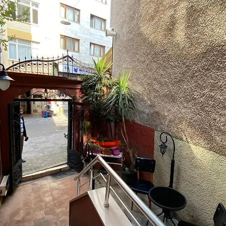 Hotel Armoni 2*