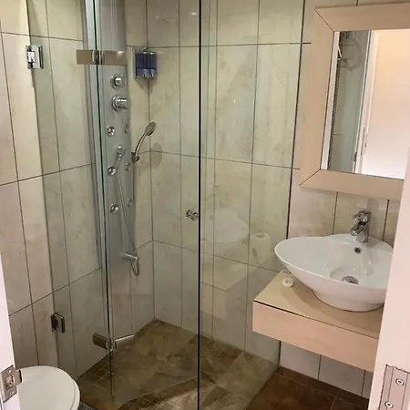 Отель Kecik