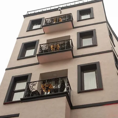 Di Poesia Istanbul