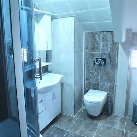 Emirtimes Kadikoey Hotel 2*