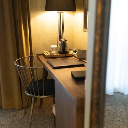 Hotel Tonight Port Istanbul