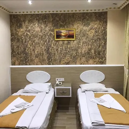 Отель Grand Oral 3*
