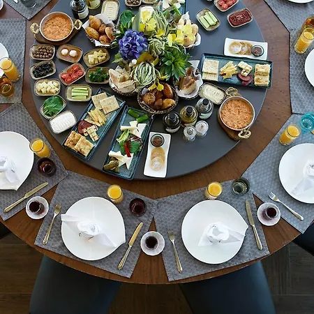 Lazzoni 5* Istanboel