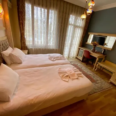 Hotel Optimist 3*