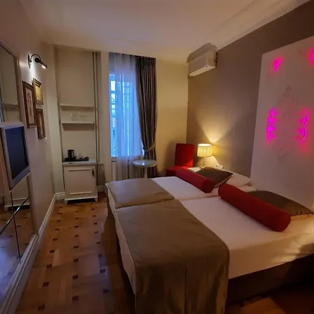 Hotel Avicenna Sultanahmet 4*