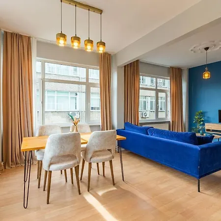 Contemporary Апартаменты *