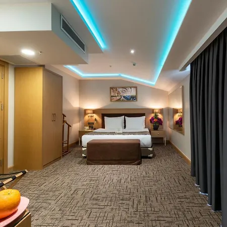 Otel Boursier 2 &