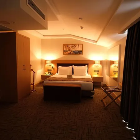 Otel Boursier 2 &