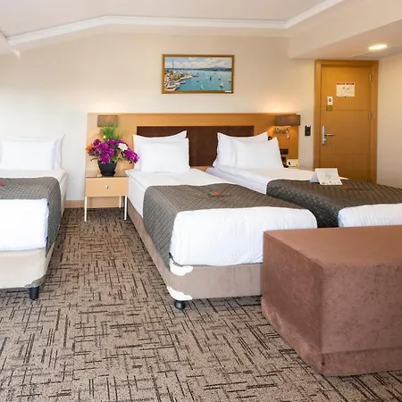 Boursier 2 & Otel 4*
