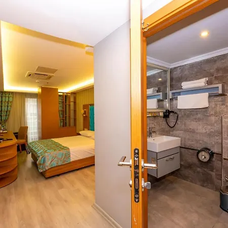 Grand Palace 3*