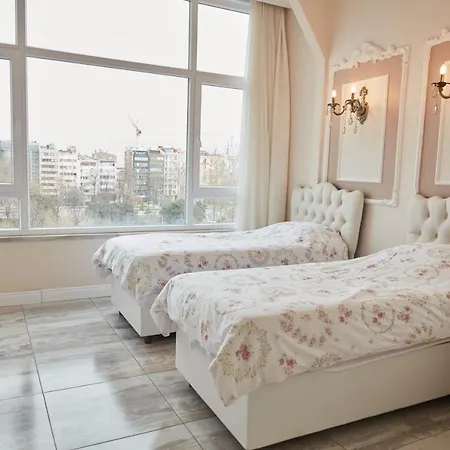 Great View Of Taksim Square, Luxury Furnished On Main Street Of Taksim, Partial Sea View Apartament