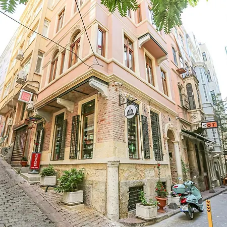 Apartment No 8 Galata