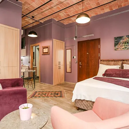 No 8 Galata *