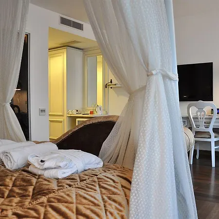 Senatus - Special Class Otel 4*