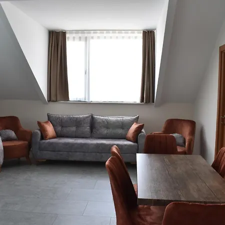 Aparthotel Mia 2*