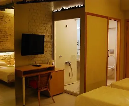 Peradays Hotel