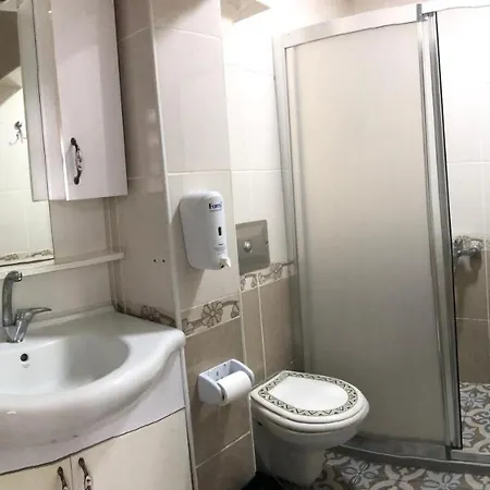 Evin Hotel 2*
