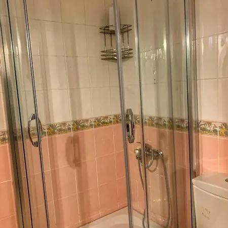 Villa 5 Star Luxury Private Detached House & Private Garden & Bbq *