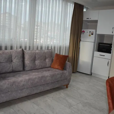Mia Aparthotel 2*