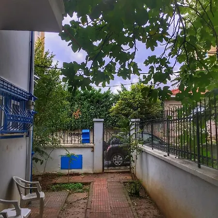 5 Star Luxury Private Detached House & Private Garden & Bbq Istanbul
