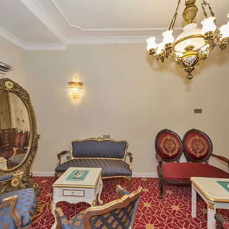 Hotel By Murat Crown Taksim 3*