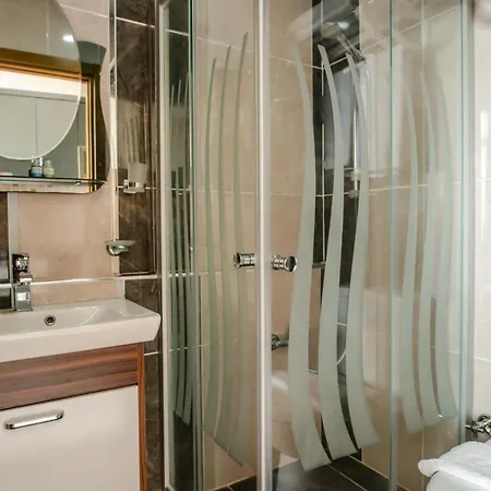 Camelot Apartment