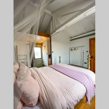 Unique Loft With 2 Bedroom 2 Terraces And Amazing 360 Views!