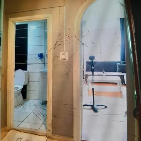 Royal 61 Kadikoy Guest house