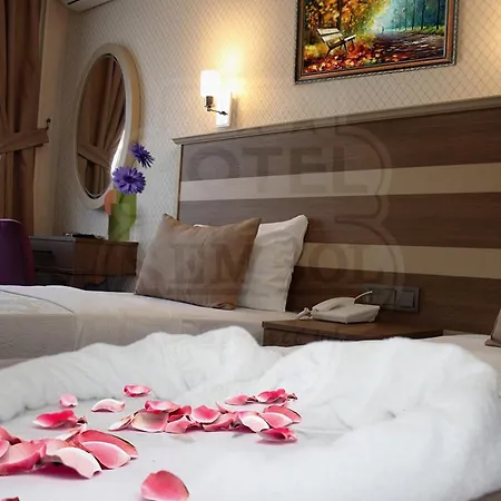 Sembol 3* Istambul